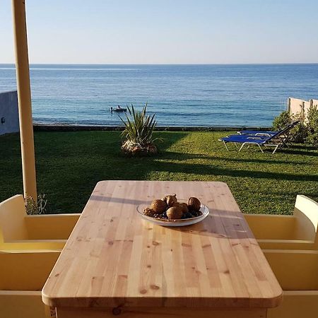 Nautilus House Villa Stalos Luaran gambar